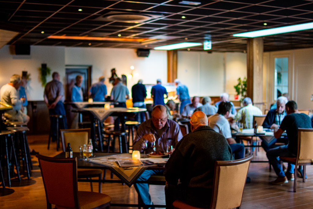 Corona slaat weer toe. Lezersavond afgelast!